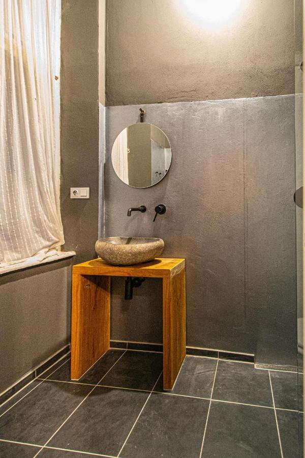 4 Bedrooms 130M2 Apartment At The Main City Square Прага Экстерьер фото